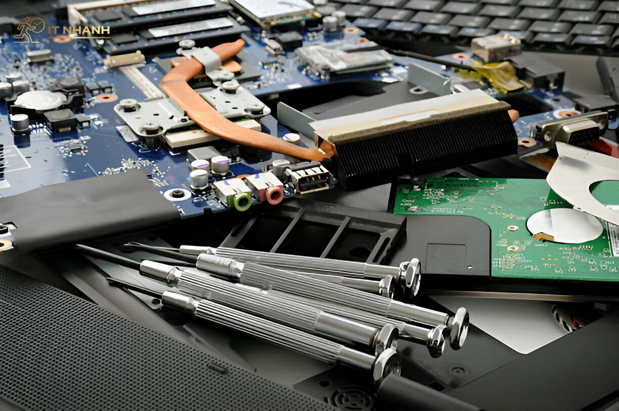 Giải Đáp Thắc Mắc Về Dịch Vụ Thu Mua Laptop Cũ Tại IT Nhanh Giải Đáp Thắc Mắc Về Dịch Vụ Thu Mua Laptop Cũ Tại IT Nhanh