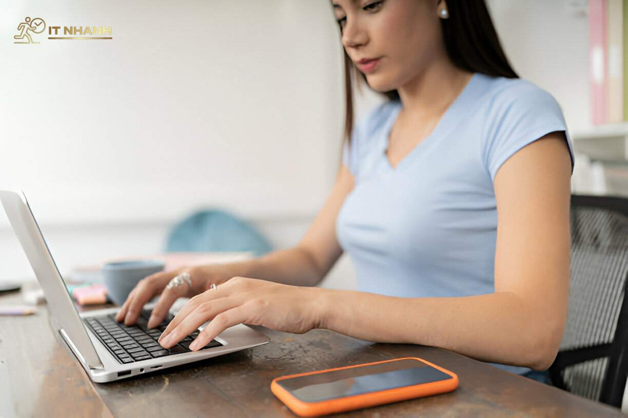 IT Nhanh Thu Mua Macbook Cũ Tận Nơi Tại Tất Cả Khu Vực Tân Uyên