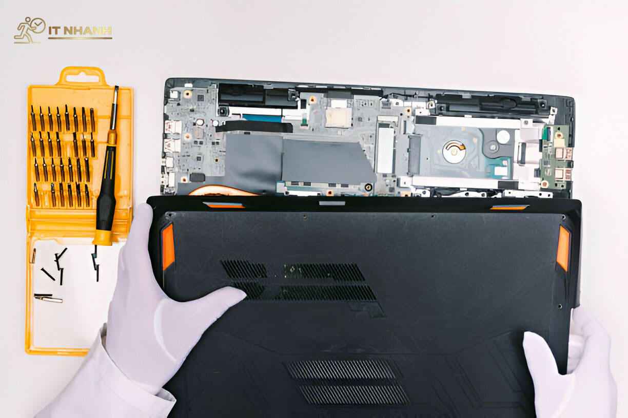 IT Nhanh thu mua Macbook cũ gần sân bay Tân Sơn Nhất Thu Mua Macbook Cũ Gần Sân Bay Tân Sơn Nhất