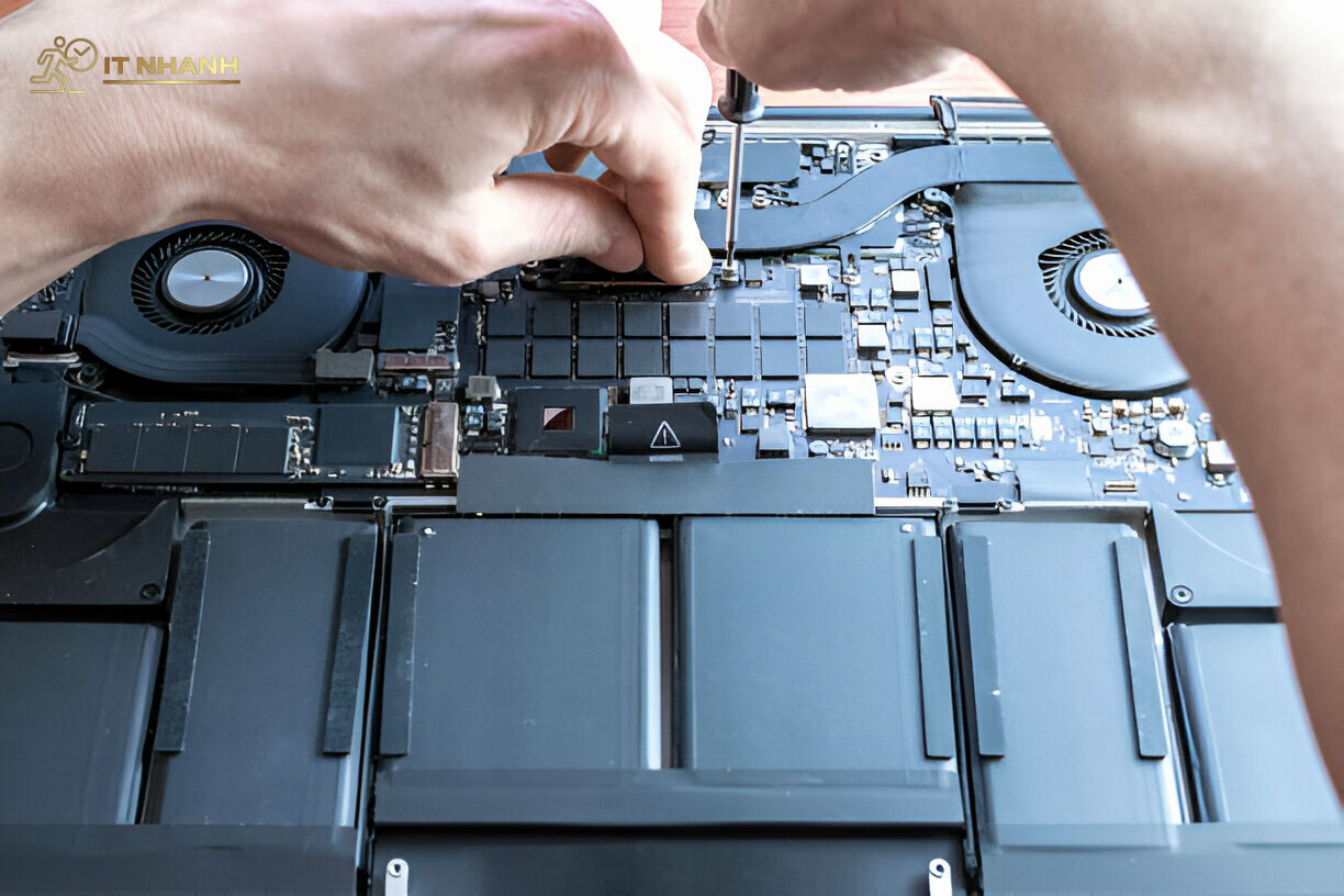 IT Nhanh Thu Mua Macbook Cũ Tận Nơi Tại Phú Giáo IT Nhanh Thu Mua Macbook Cũ Toàn Phú Giáo