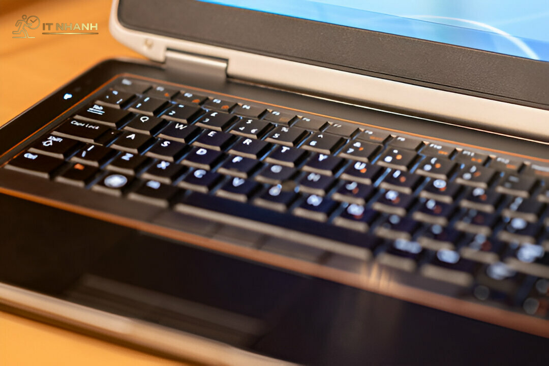 Thay vỏ laptop để bảo vệ máy Lợi ích của việc thay vỏ laptop tại IT Nhanh Quận 12