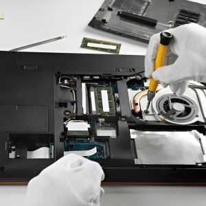 **Thay Vỏ Laptop Quận 7 - Dịch Vụ Uy Tín, Giá Tốt**