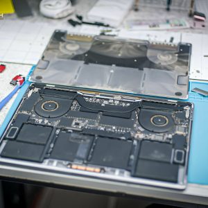 Dịch vụ Sửa Macbook Quận 4: Nhanh Chóng, Uy Tín, Chất Lượng