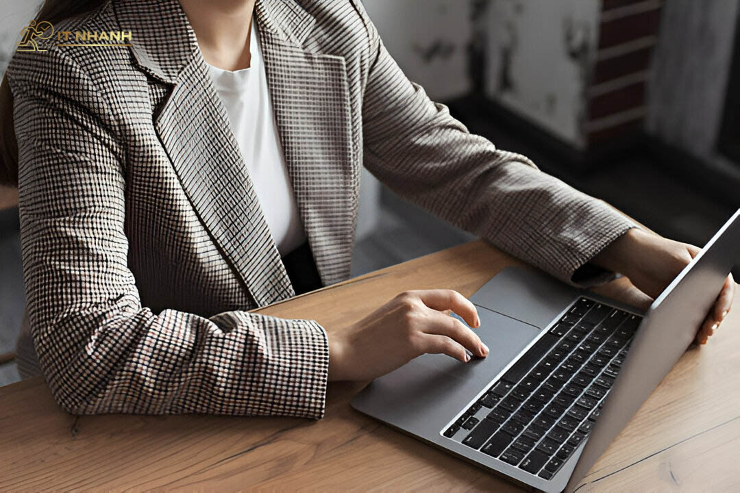 Quy Trình Thay Touchpad Laptop Tại IT Nhanh Quy Trình Thay Touchpad Laptop