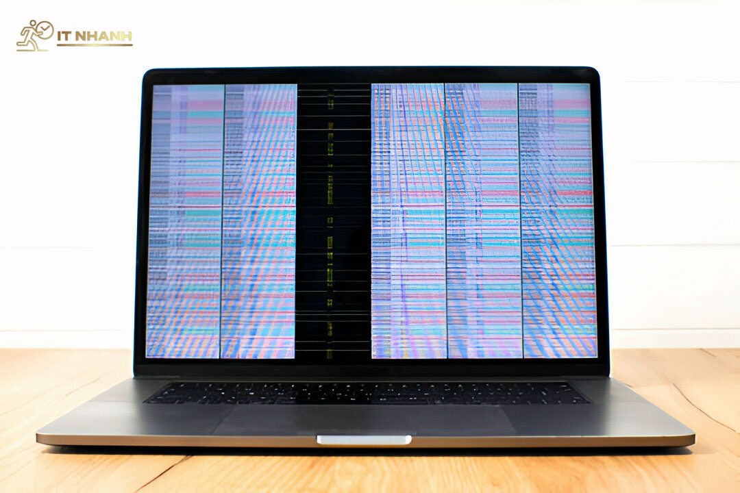 IT Nhanh - Địa chỉ thay màn hình laptop uy tín, phục vụ tận nơi tại Quận 4 Địa chỉ thay màn hình laptop uy tín tại Quận 4